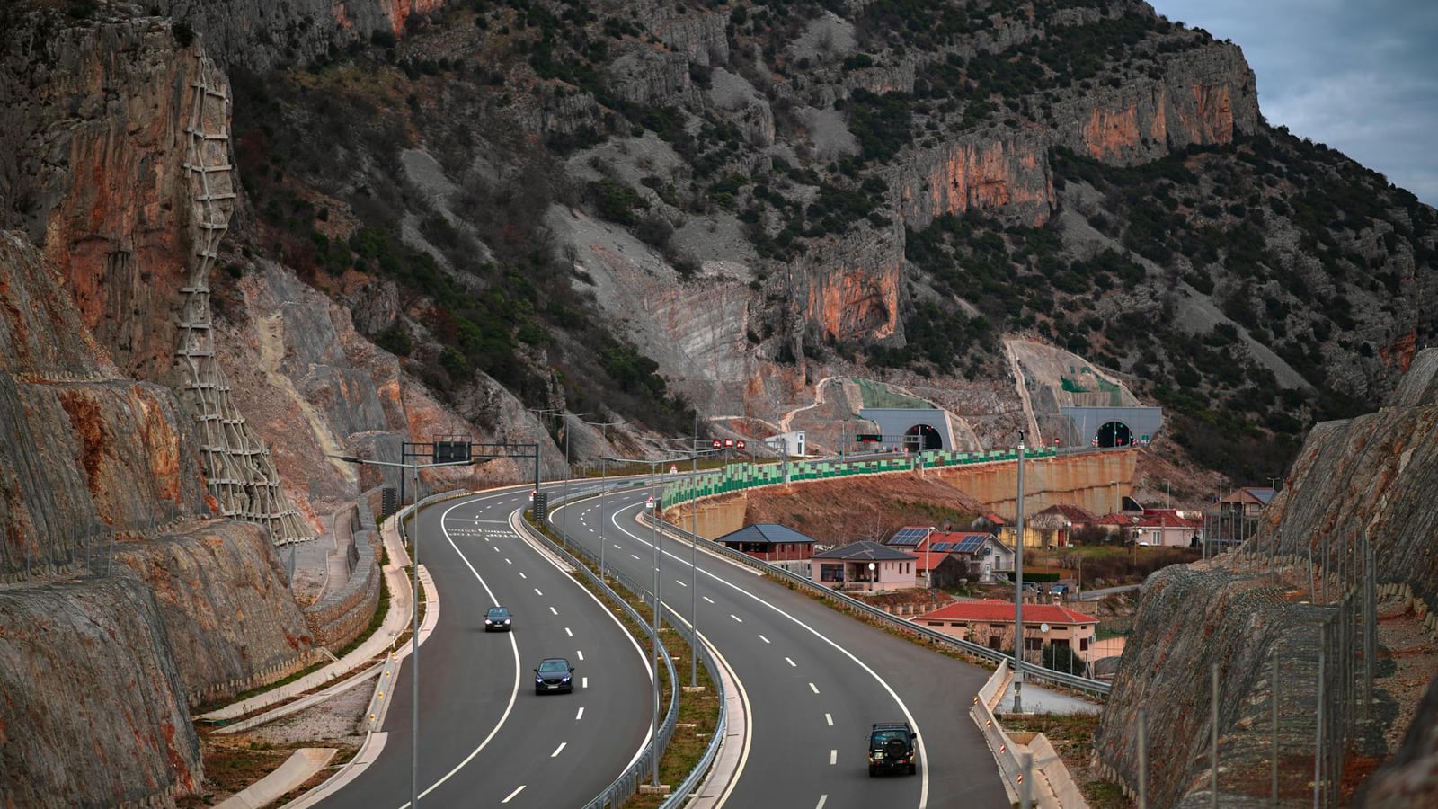 Autoroute Smokovac à Mateševo dans l intérieur depuis Budva